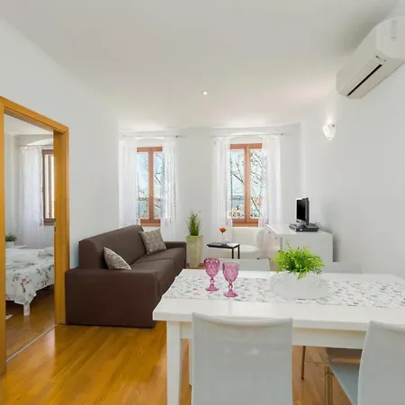 Apartment San Giovanni - Sea View Rovinj Exterior photo